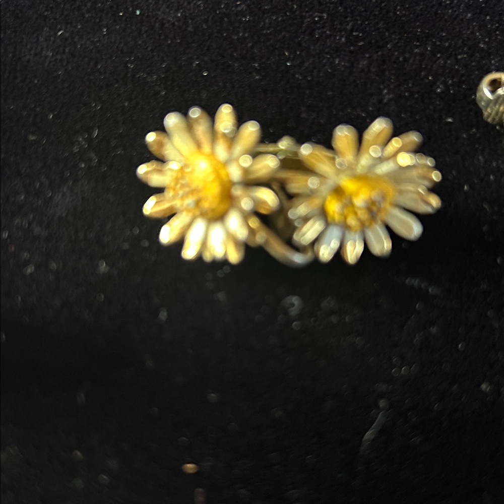 Assorted Vintage Earrings Set Total of 10 Clipon & Pierced #52300 - Picture 3 of 8